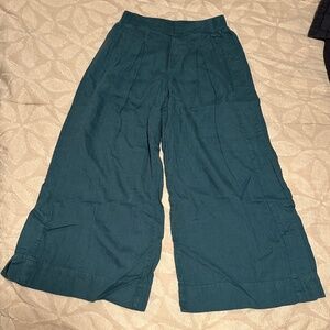 Athleta teal wide leg cropped linen pants, size 6